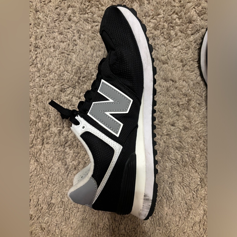 New Balance 574 nimbus cloud in black and white